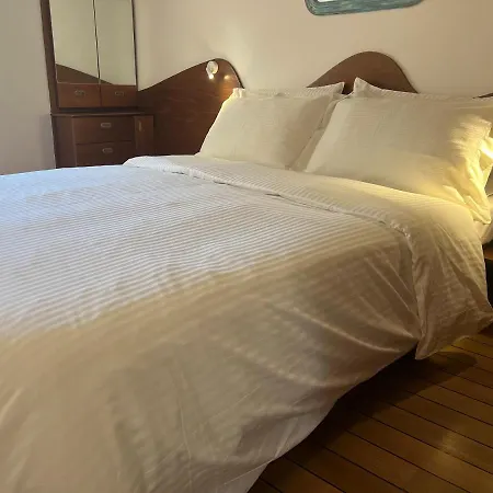 Apartment Elegant With Sea View *